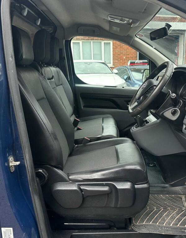 Toyota PROACE D Comfort Grey #15