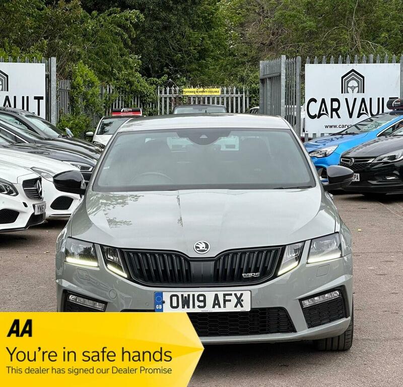Skoda Octavia Hatchback 2.0 Tdi Vrs Dsg 4Wd Euro 6 Ss 20 OW19AFX Grey #2