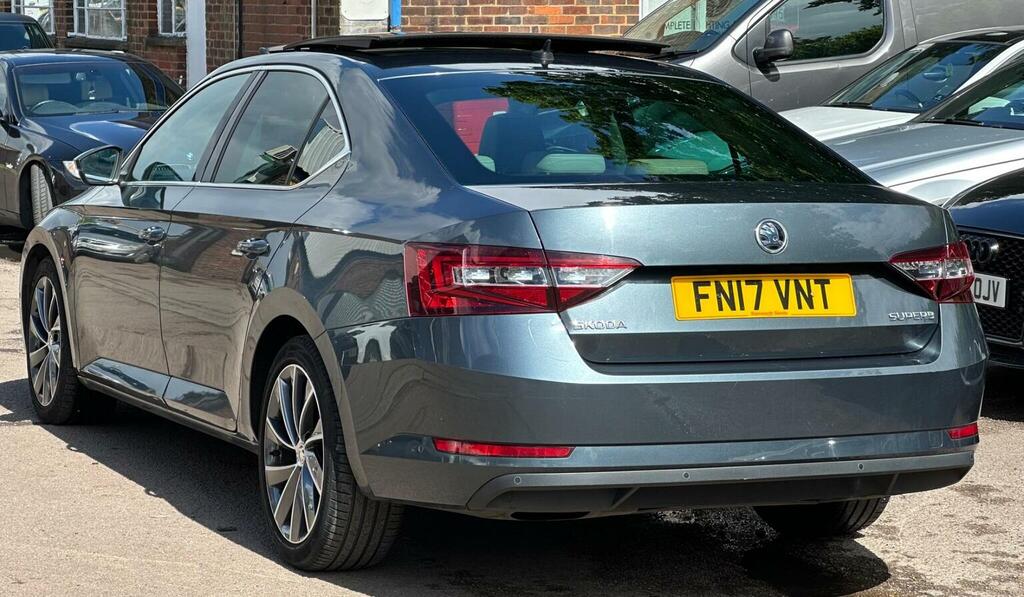 Skoda Superb Hatchback 2.0 Tdi Laurin Klement Dsg 6Spd E FN17VNT Grey #6