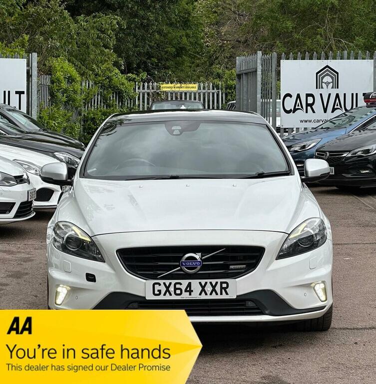 Volvo V40 Hatchback 2.0 D4 R-design Lux Nav Geartronic Euro White #3