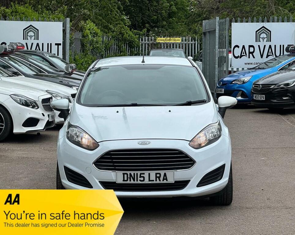 Ford Fiesta Hatchback 1.25 Style Euro 5 201515 DN15LRA White #2
