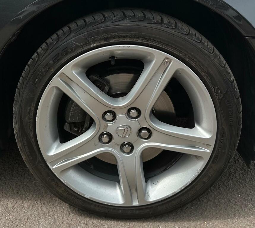Lexus IS 2.0 200 Se Silver #45
