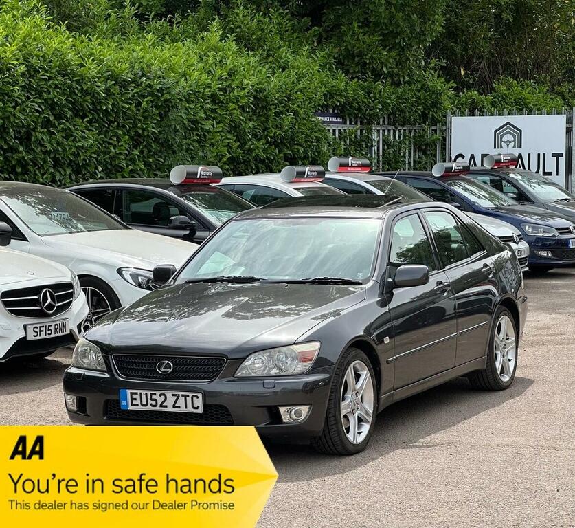 Lexus IS Saloon 2.0 200 Se 200252 Silver