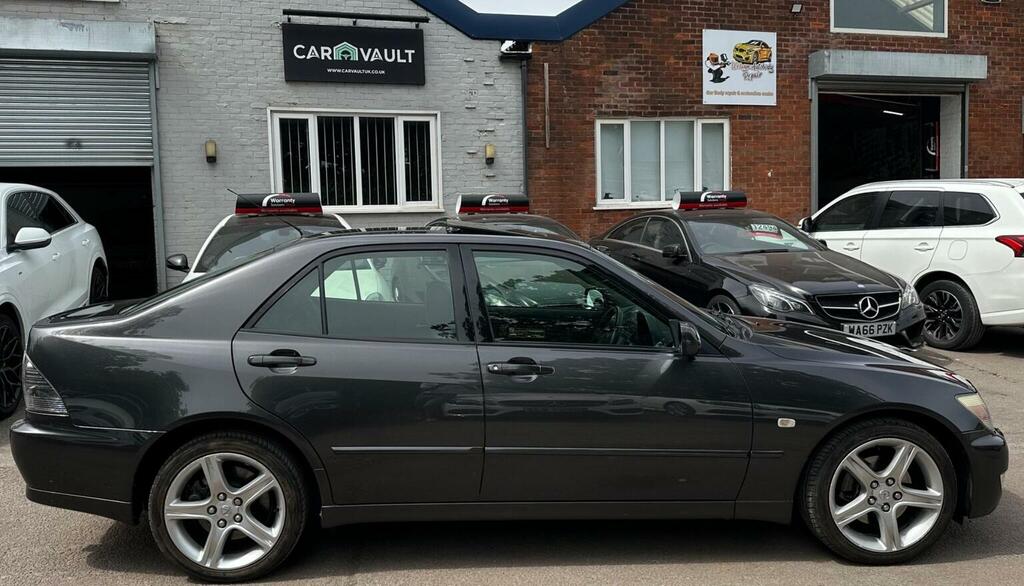 Lexus IS 2.0 200 Se Silver #9
