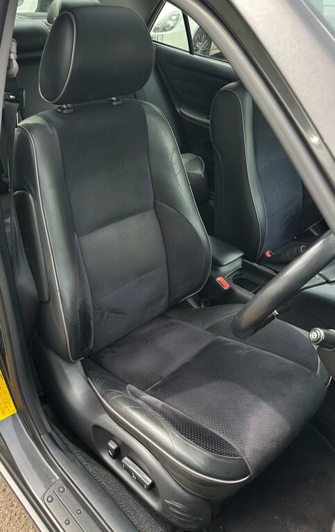 Lexus IS 2.0 200 Se Silver #13