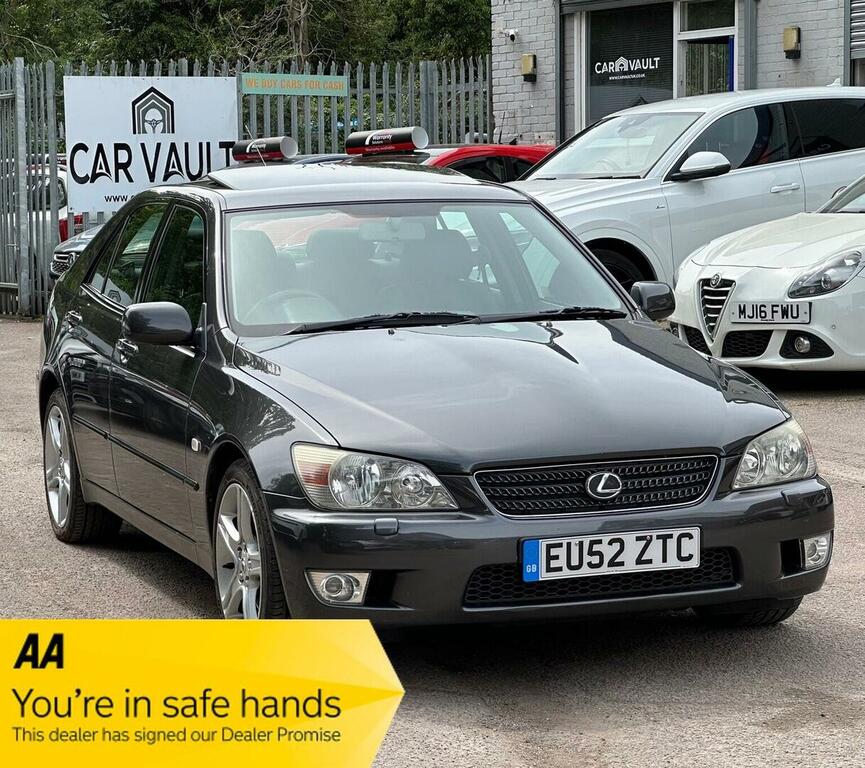 Lexus IS 2.0 200 Se Silver #48