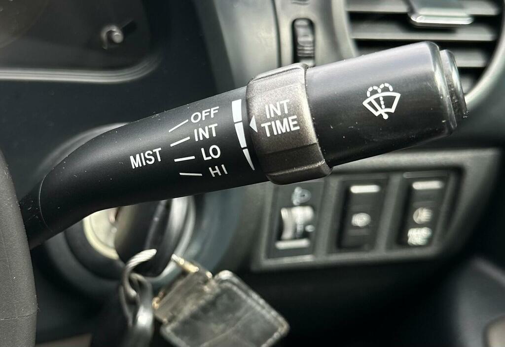 Lexus IS 2.0 200 Se Silver #33