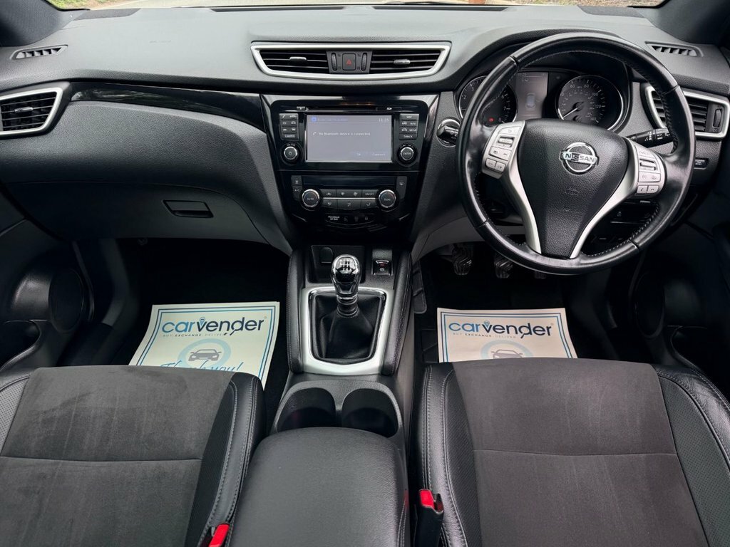 Nissan Qashqai 1.2L N-vision White #3