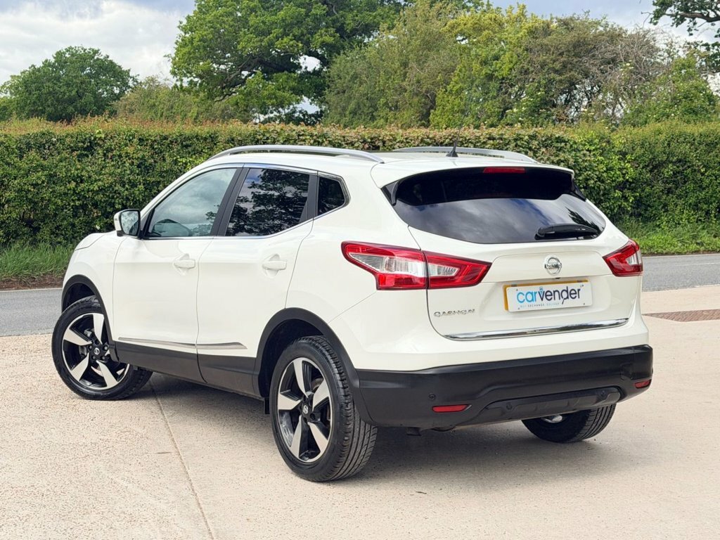 Nissan Qashqai 1.2L N-vision White #5