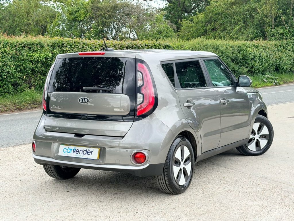 Kia Soul Suv Silver #4