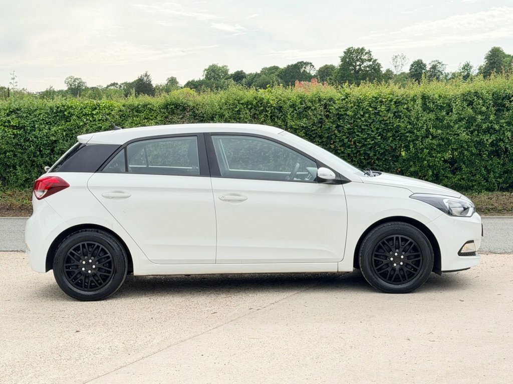 Hyundai I20 1.2L S HT17AGX White #6
