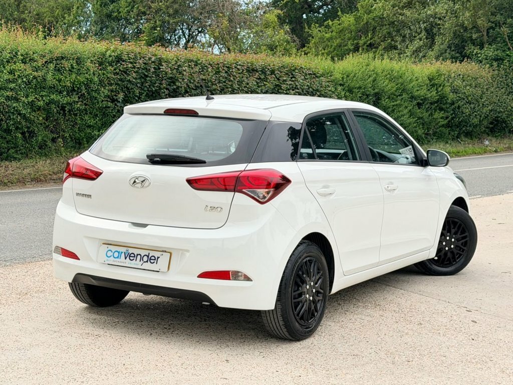 Hyundai I20 1.2L S HT17AGX White #4