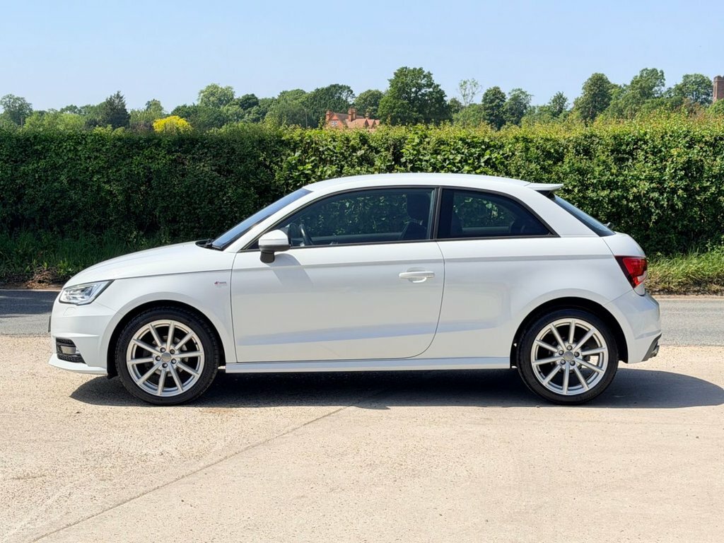 Audi A1 1L S Line KX18DRR White #6