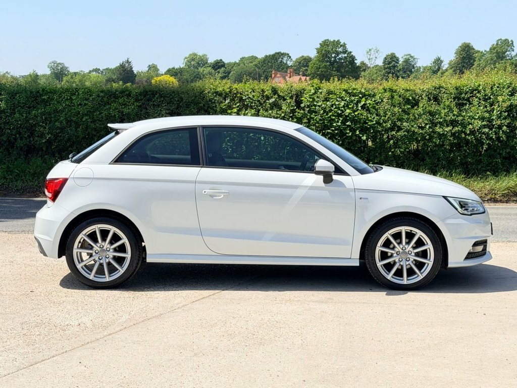 Audi A1 1L S Line KX18DRR White #5