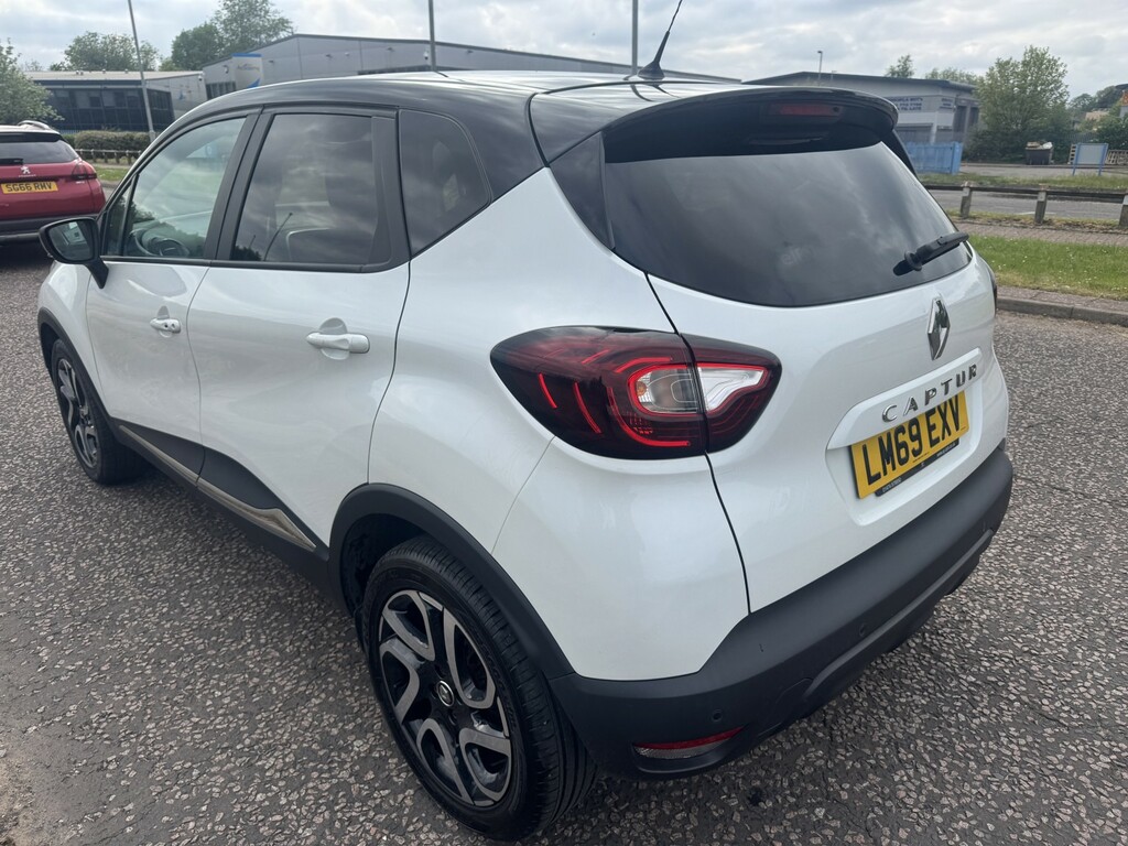 Renault Captur 0.9 Iconic Tce 90 My18 2019 LM69EXV White #4