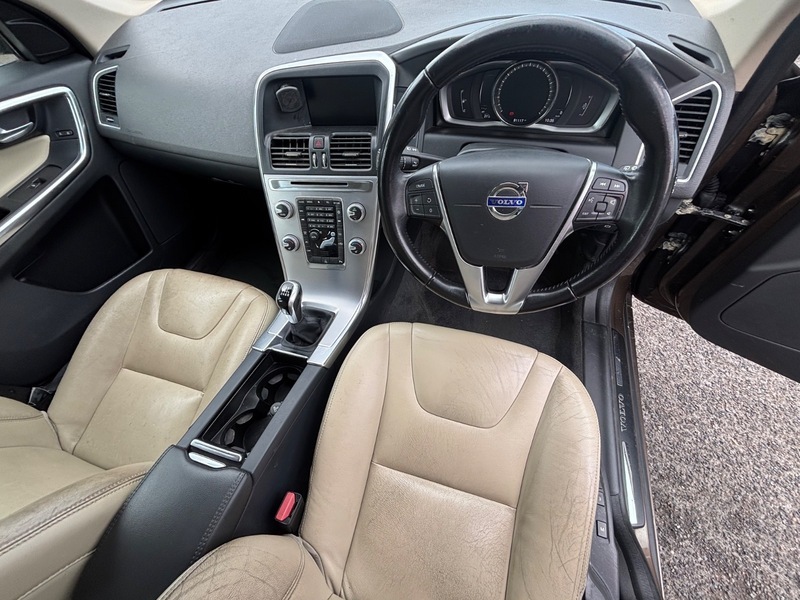 Volvo XC60 D4 Se Lux Nav PN66LXH Brown #5