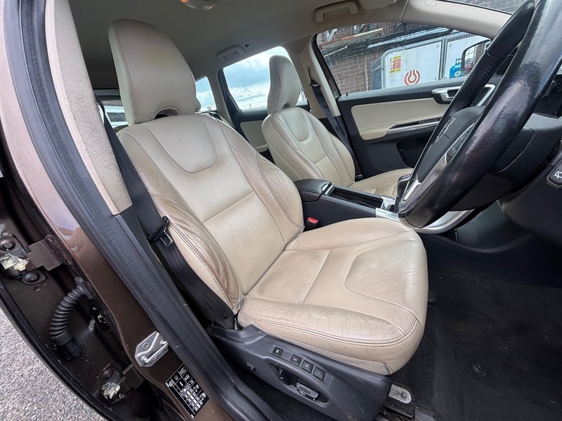 Volvo XC60 D4 Se Lux Nav PN66LXH Brown #3
