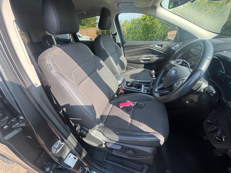 Ford Kuga Titanium Edition DU69UJB Grey #4