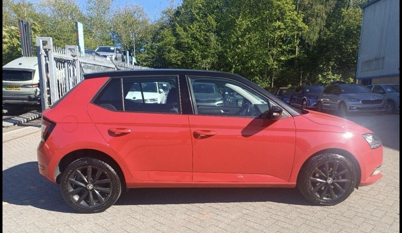 Skoda Fabia Colour Edition Mpi PG68OJL Red #2