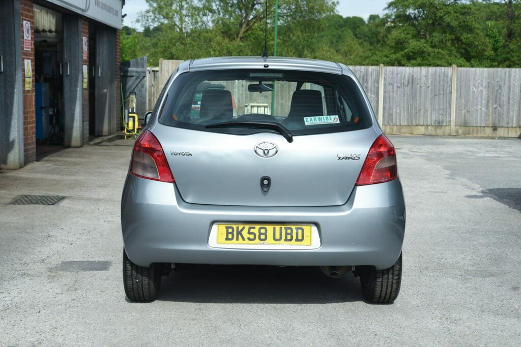 Toyota Yaris 1.3 Vvt-i Tr Silver #5