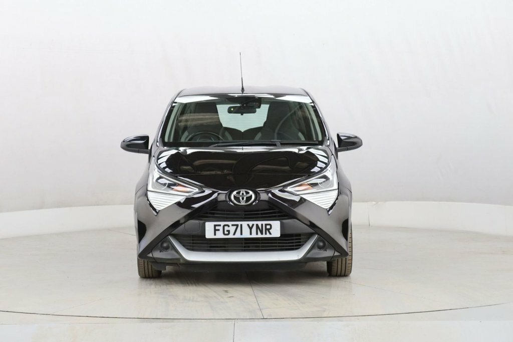 Toyota Aygo 1L X-play FG71YNR Black #3