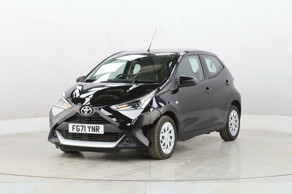 Toyota Aygo 1L X-play FG71YNR Black #4