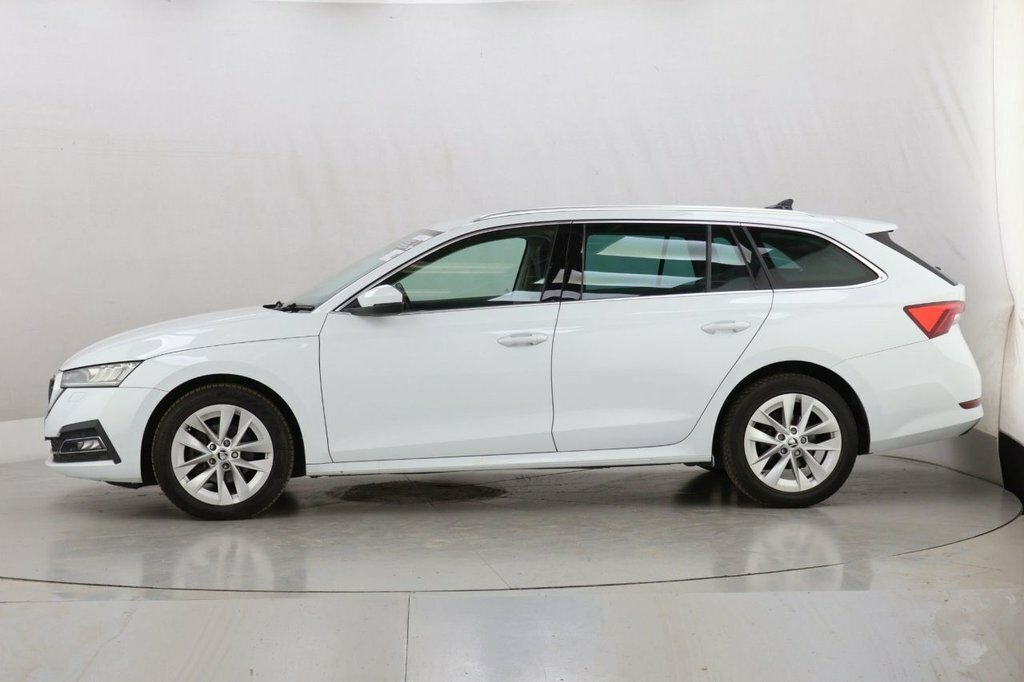 Skoda Octavia 1.5L Se L White #5