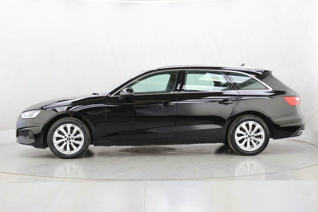 Audi A4 Avant 2L Technik LL71VCX Black #4