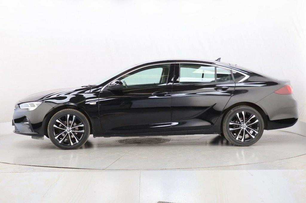 Vauxhall Insignia 1.5L Se Edition VO22GZX Black #4