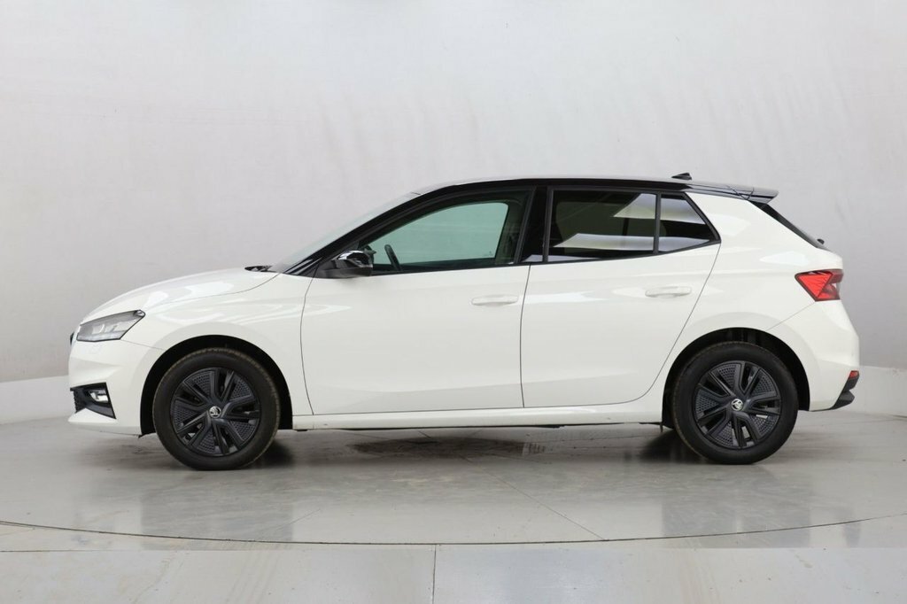 Skoda Fabia 1L Colour Edition MM23LSV White #5