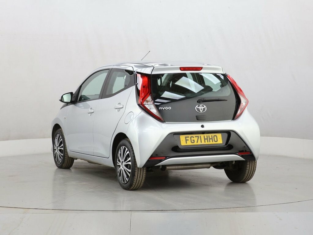 Toyota Aygo 1L X-play FG71HHO Silver #5