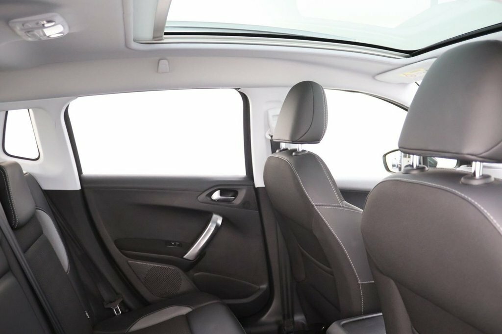 Peugeot 2008 1L Allure Premium Grey #6