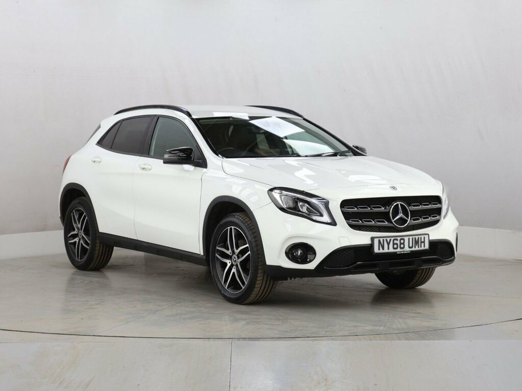 Mercedes-Benz GLA Class 1.6L Urban Edition NY68UMH White #2