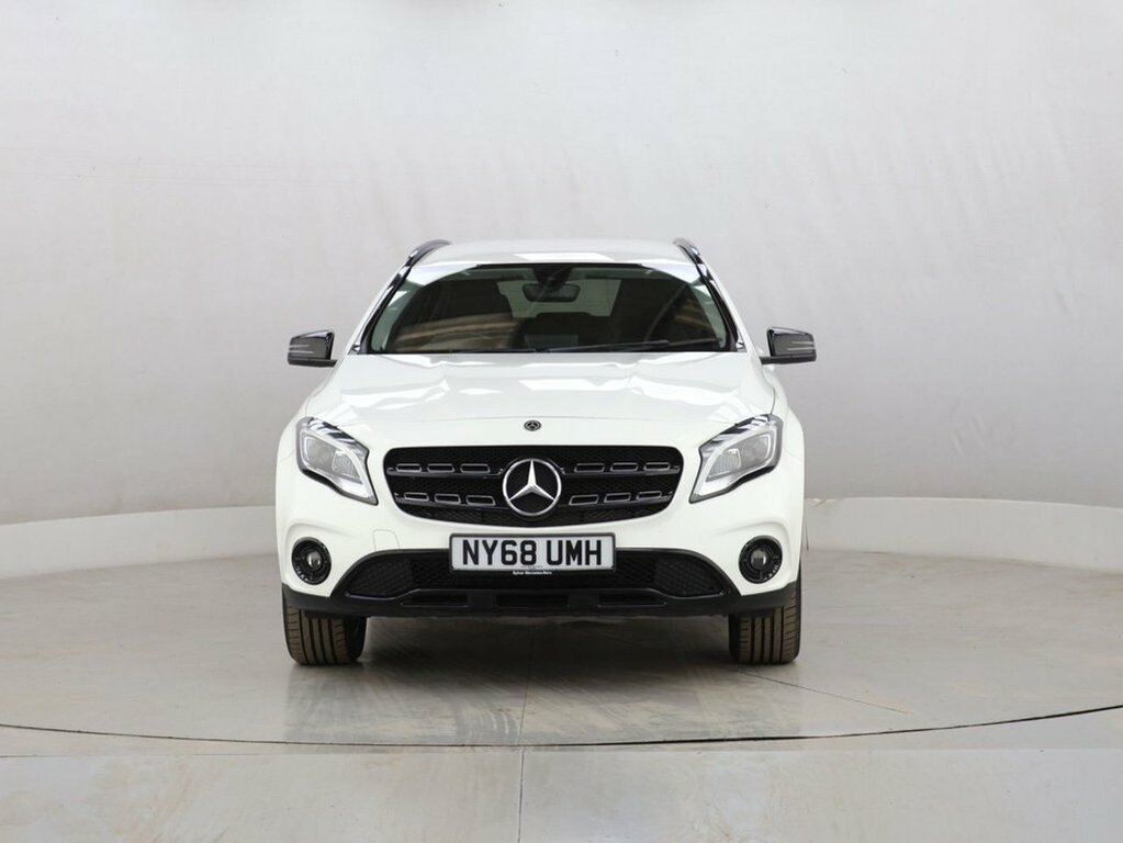 Mercedes-Benz GLA Class 1.6L Urban Edition NY68UMH White #3