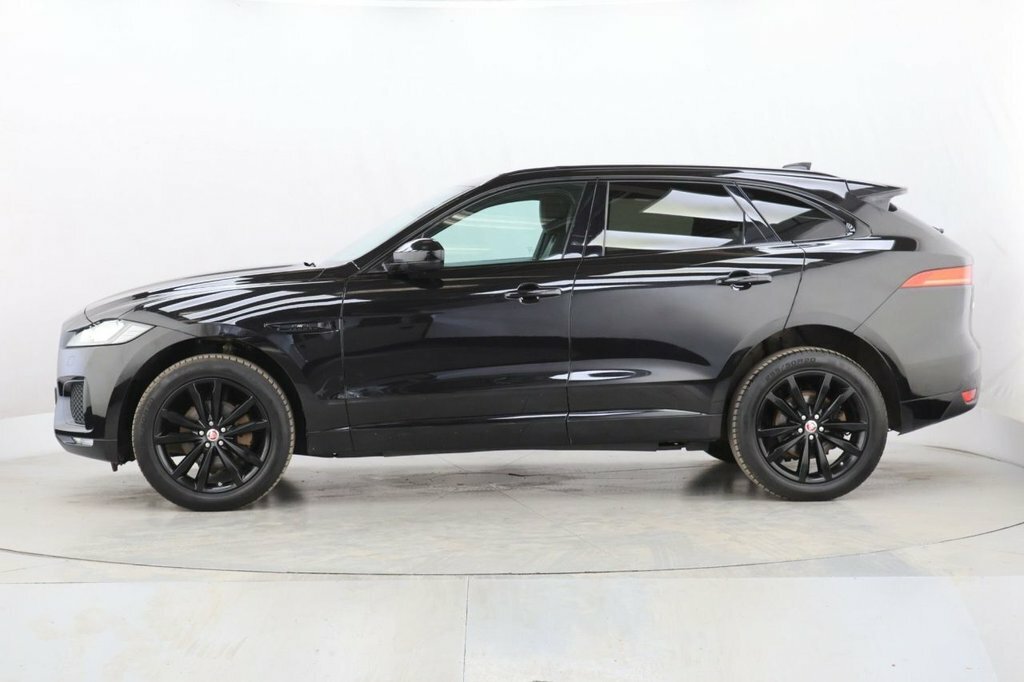 Jaguar F-Pace 2L Chequered Flag SL20HJK Black #5