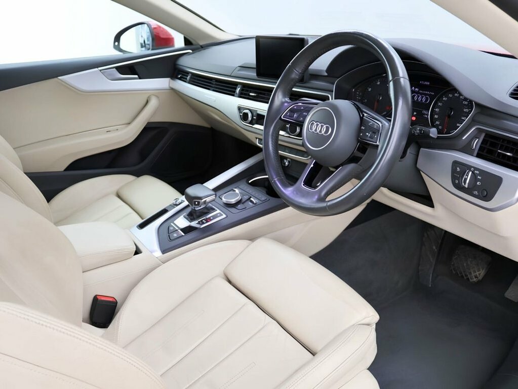 Audi A5 2L Sport Red