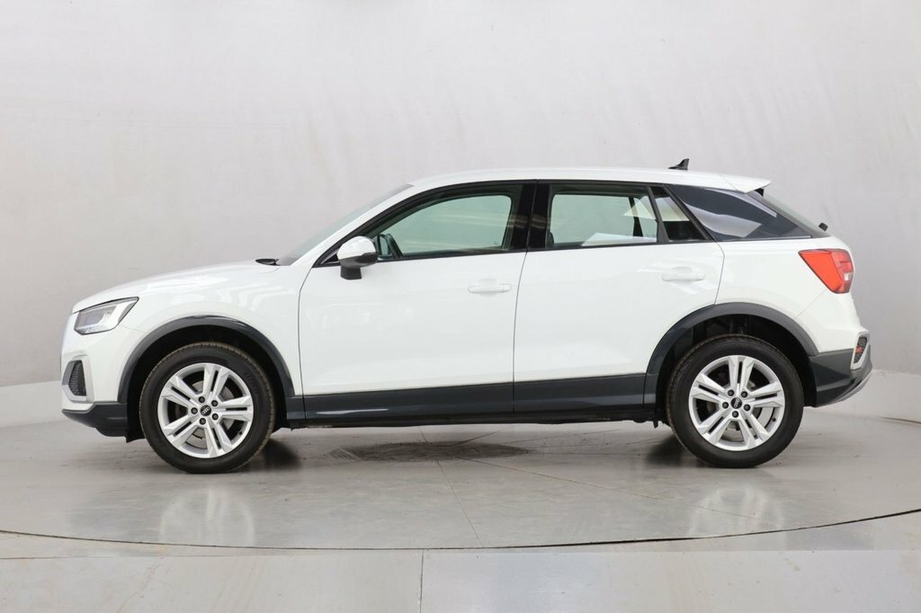 Audi Q2 1L Sport KR21DWJ White #5