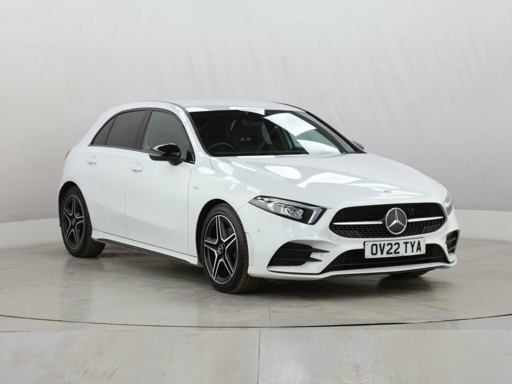 Mercedes-Benz A Class 2L Amg Line Edition OV22TYA White