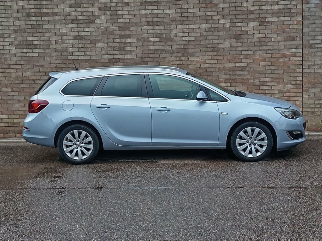 Vauxhall Astra 2L Elite BP14XVY Silver #2