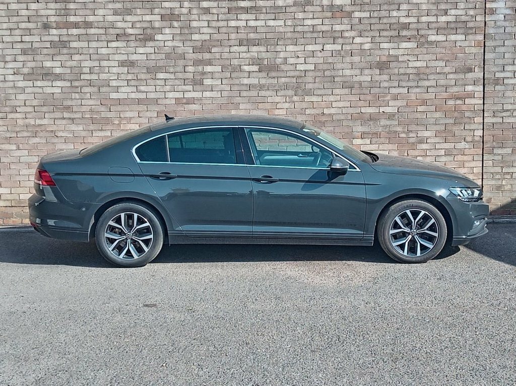 Volkswagen Passat 1.5L Sel Grey #2