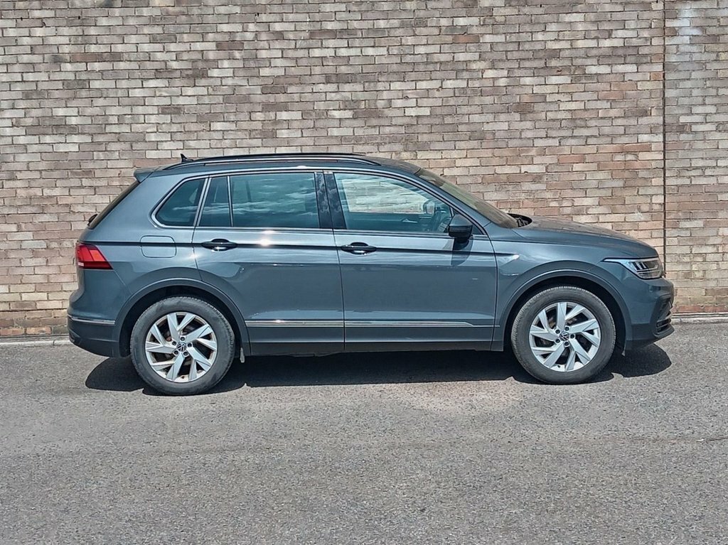 Volkswagen Tiguan 1.5L Life PK71JBO Grey #2