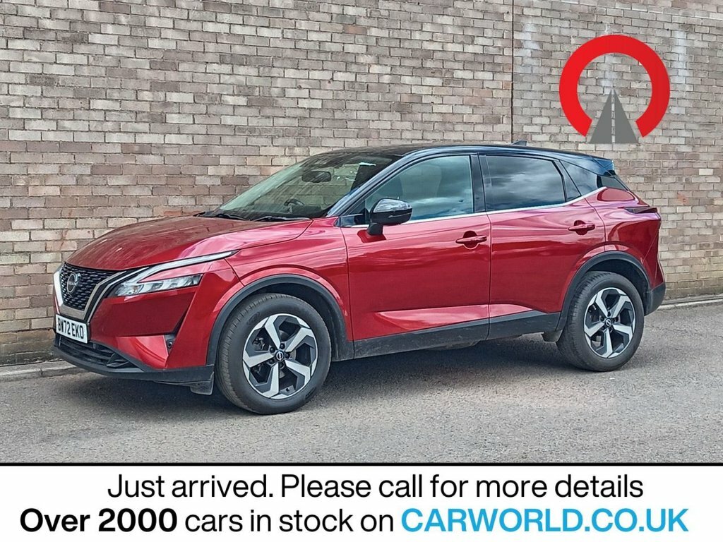 Nissan Qashqai 1.3L N-connecta Red