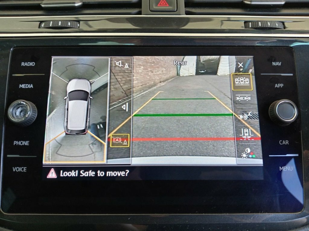 Volkswagen Tiguan 2L R-line Tech YF69OTC White #3