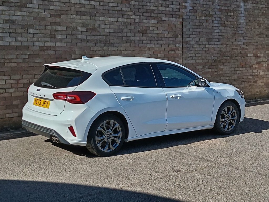 Ford Focus 1L St-line YC73JFY White #3