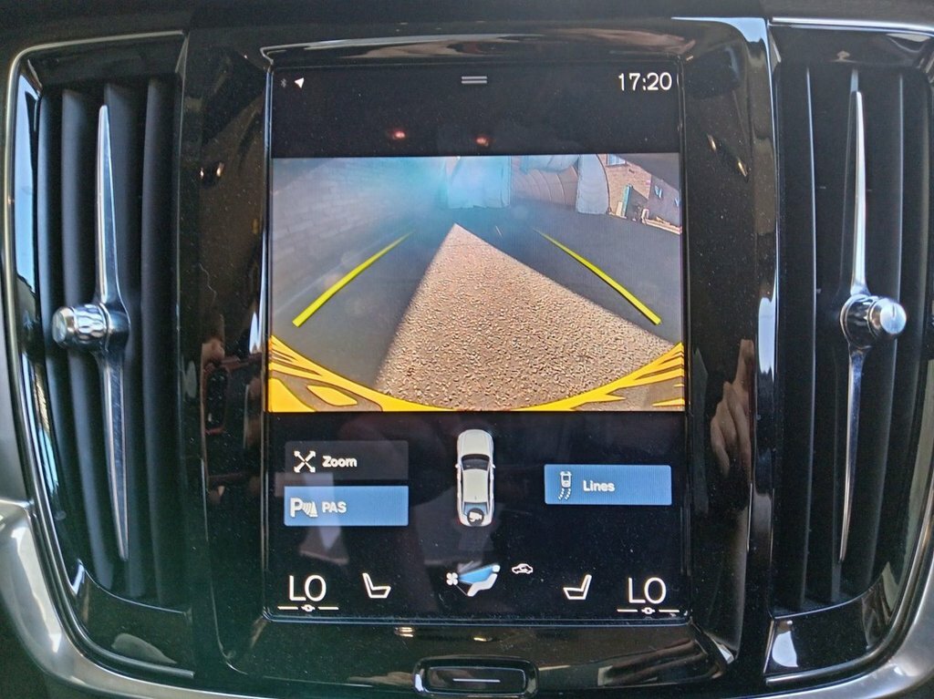 Volvo S90 2L Momentum Plus Black #2