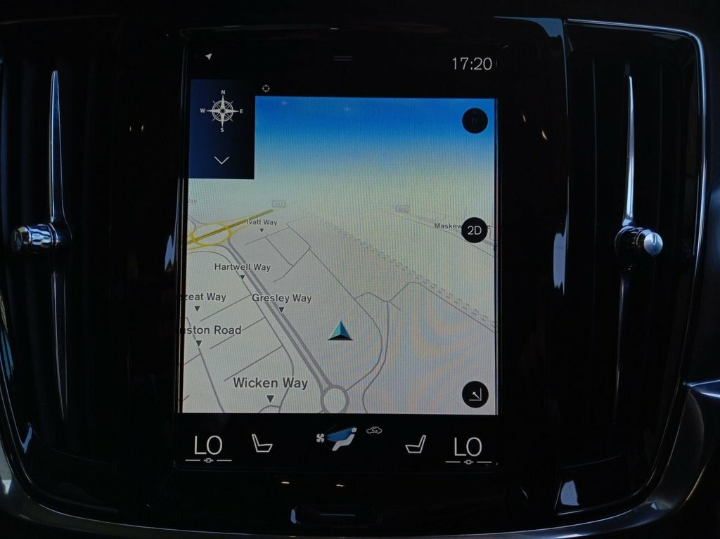 Volvo S90 2L Momentum Plus Black #5