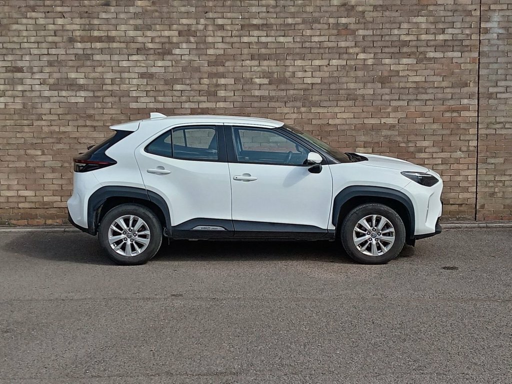 Toyota Yaris Cross 1.5L Icon MA23UKR White #3