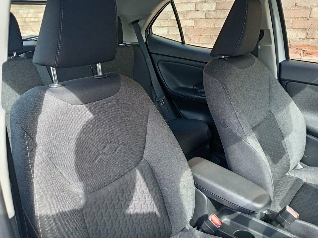 Toyota Yaris Cross 1.5L Icon MA23UKR White #5