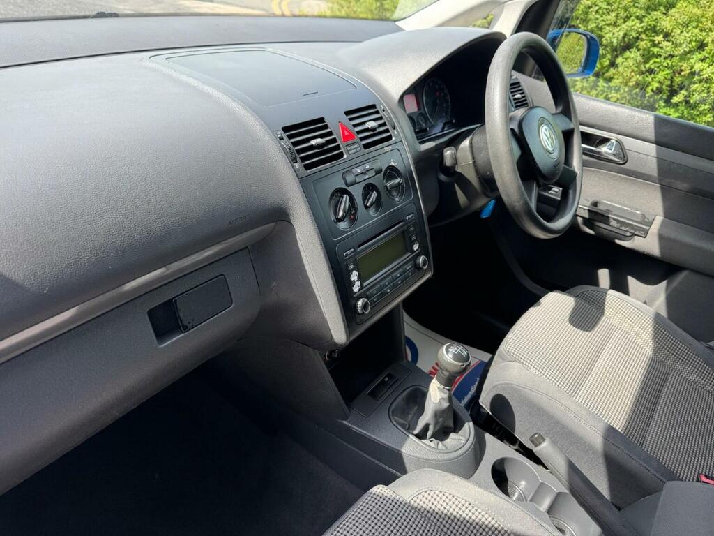 Volkswagen Touran Fsi Se 7 Str Silver #14