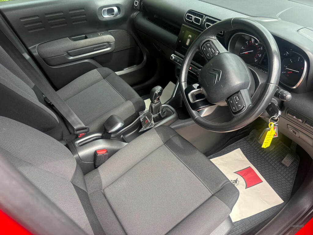 Citroen C3 Aircross 1.2 Puretech 110 Feel KW18CYG Red #4